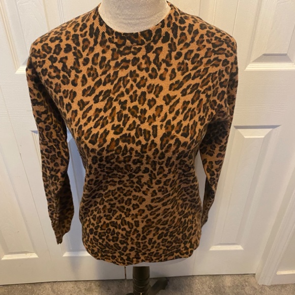 Danier size S wool animal print pullover - Picture 6 of 7